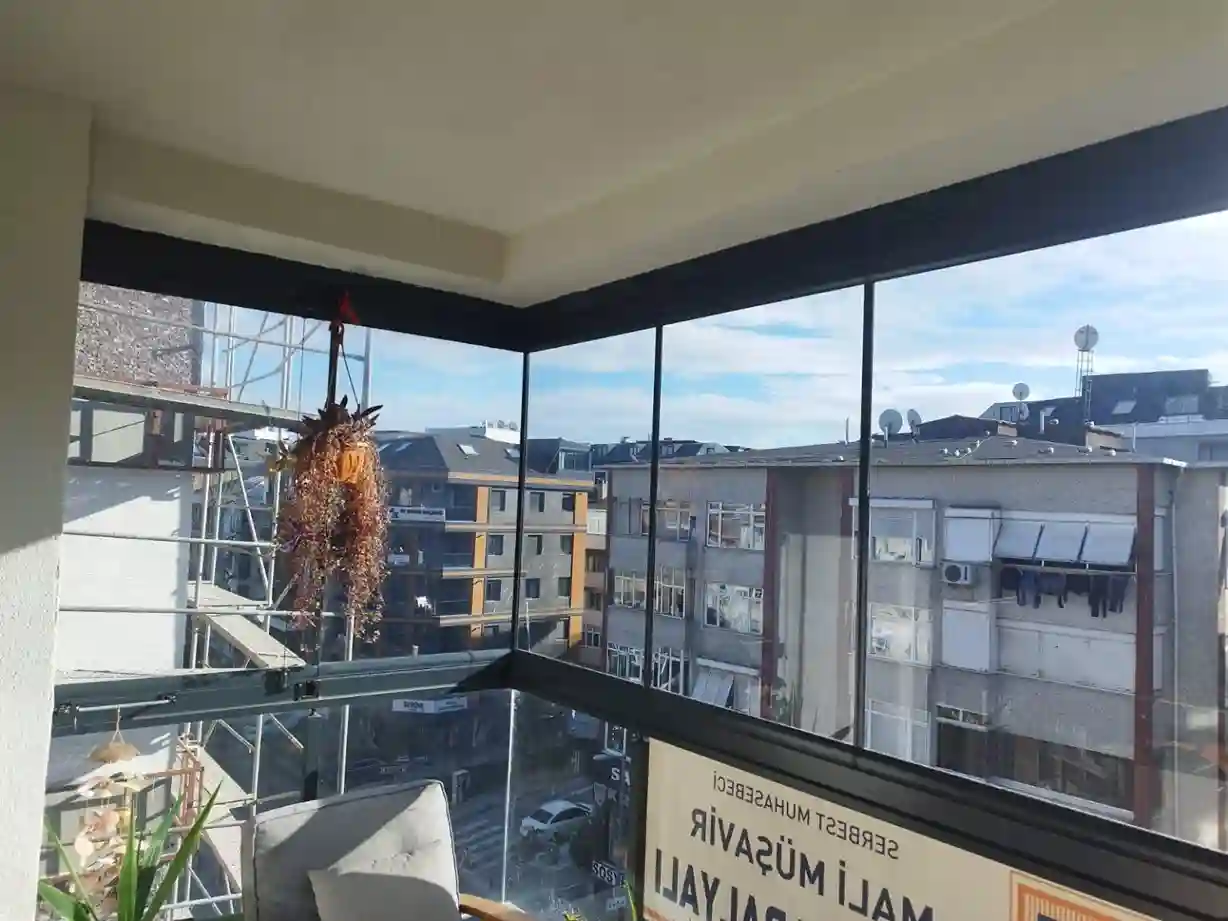 Arnavutköy sürme cam balkon